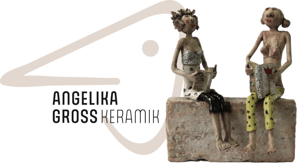 Logo und Keramikfiguren von Angelika Gross